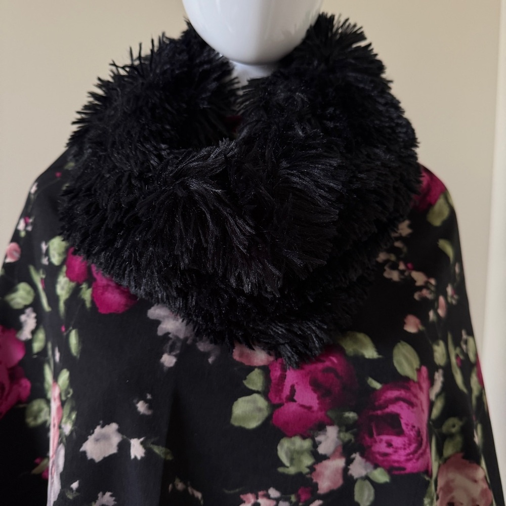 Cozy Black Faux Fur Circular Neck Scarf